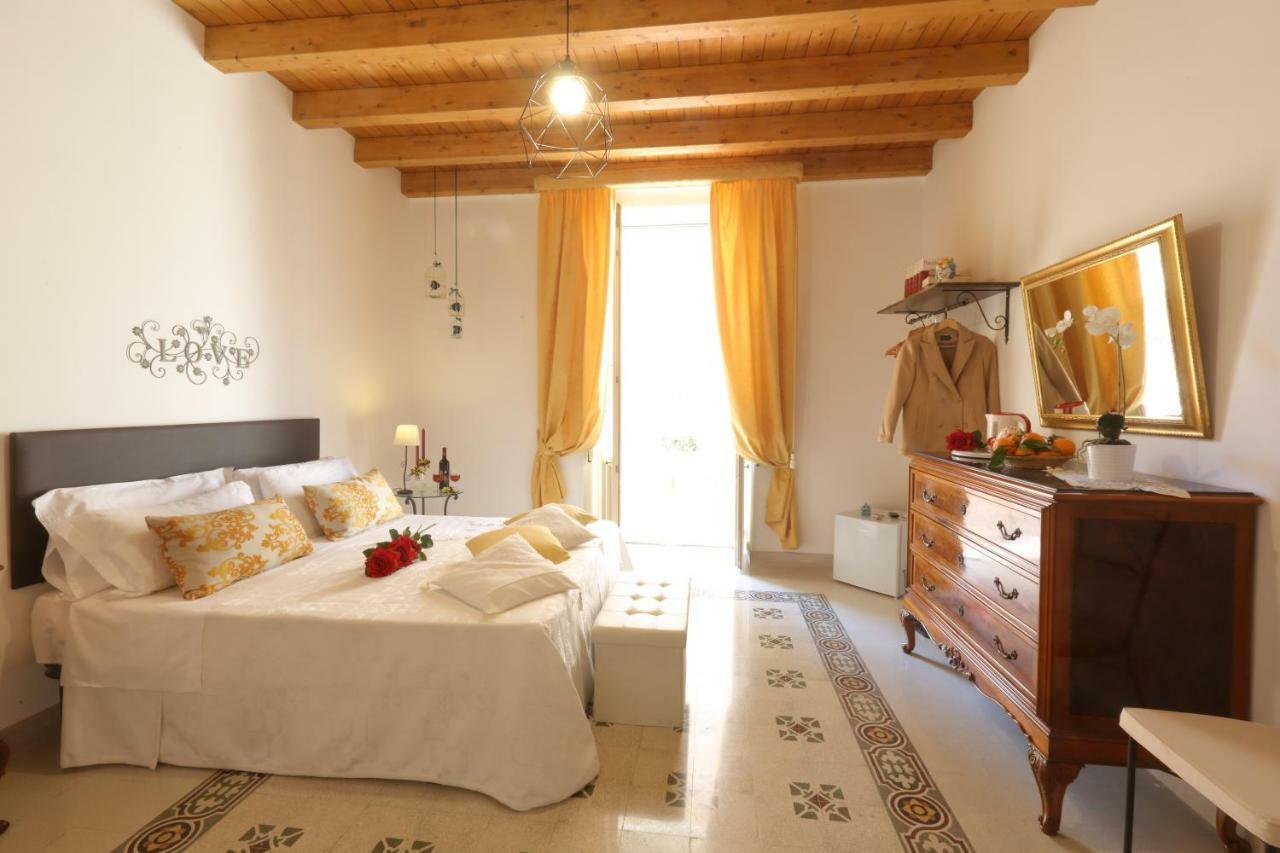 "Suliscenti" Dimora Siciliana B&B Авола Екстериор снимка