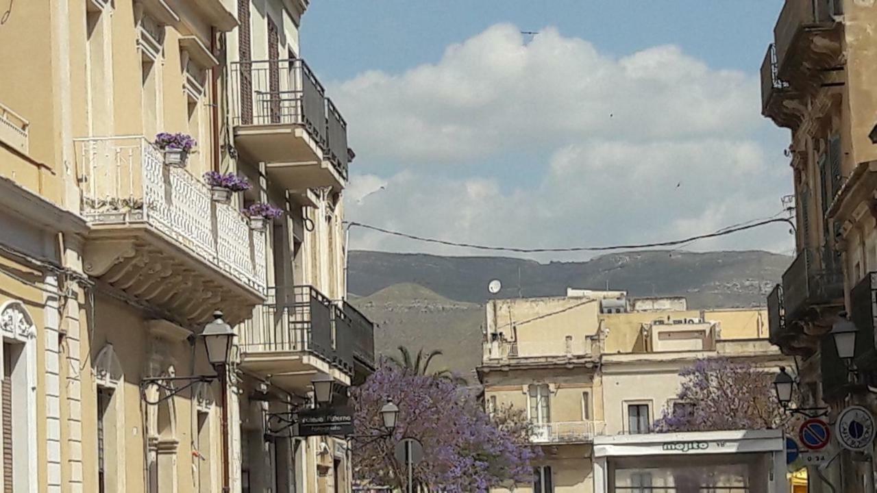 "Suliscenti" Dimora Siciliana B&B Авола Екстериор снимка